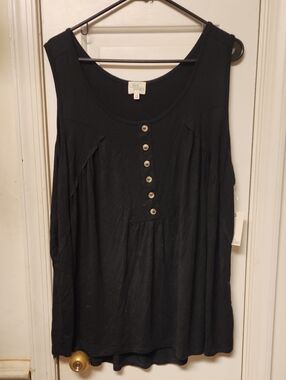 Black Sleeveless Button-Front Swing Tank Top
